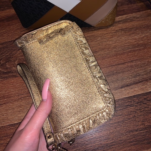 Michael Kors Purse & Wallet - Picture 10 of 12